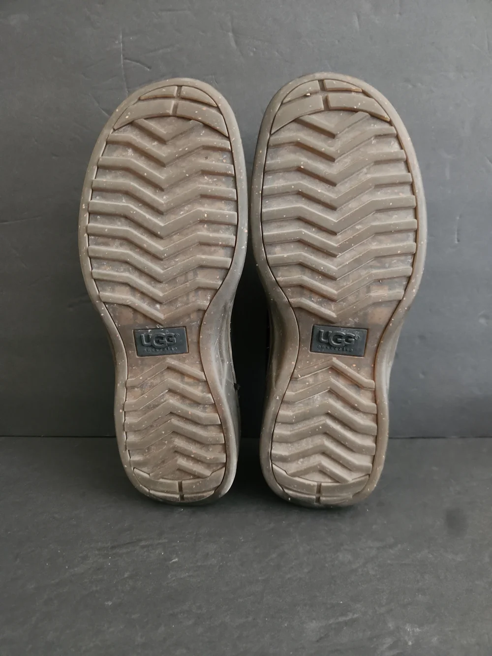UGG Australia Brown Leather Slip On Loafers Mens Size 11.5